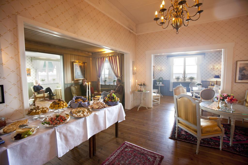 Taellbergsgardens Hotell ภายนอก รูปภาพ